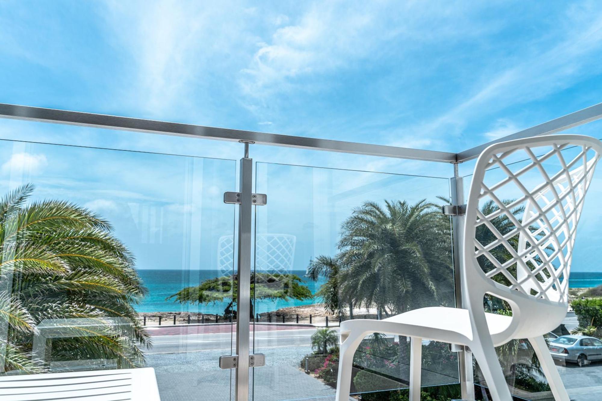 Ocean Z Boutique Hotel Palm Beach Exterior foto