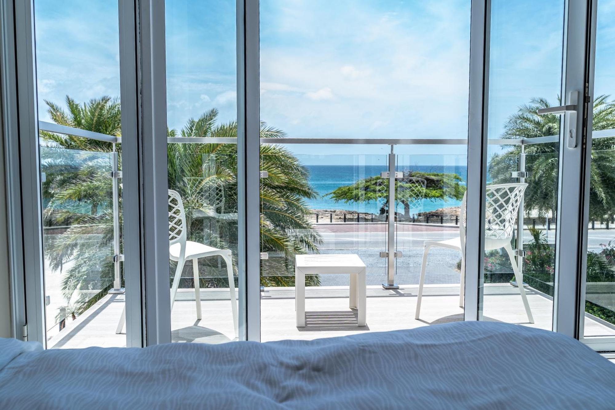 Ocean Z Boutique Hotel Palm Beach Exterior foto